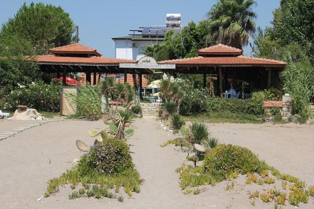 As Queen Beach Hotel Kızılot 外观 照片